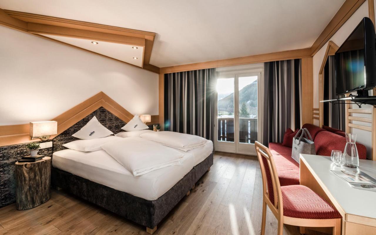 Ferien & Wellnesshotel Windschar Bruneck Exteriör bild