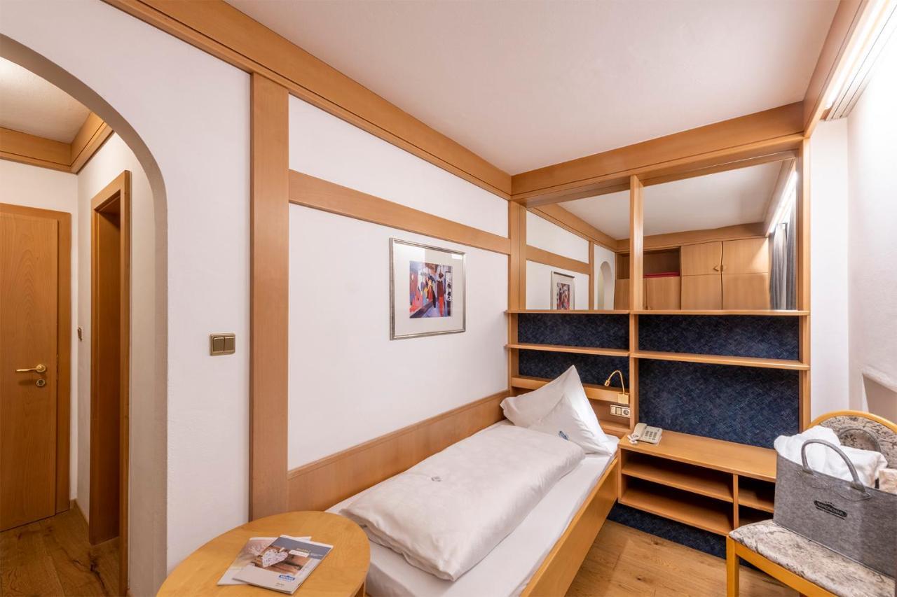 Ferien & Wellnesshotel Windschar Bruneck Exteriör bild